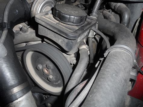 Двигатель BMW M47TU. Как заменить масло в ГУР? — BMW 3 series (E46), 2 ...