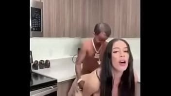 Bellissimo Culo Grosso Scopato Da Un Nano XVIDEOS