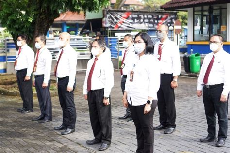 KPP Pratama Garut Gelar Upacara Bendera Dalam Puncak Peringatan Hari