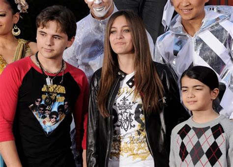 Дети Майкла Джексона, фото сейчас 2019 и в детстве