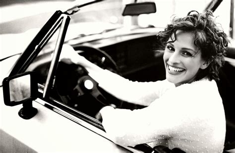 Julia Roberts Hot Photos Julia Roberts Hd Wallpapers Julia Roberts Sexy Photos You Are Here