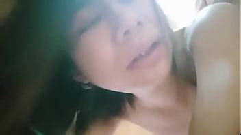 Sexo a lo perrito con una linda chica asiática XVIDEOS