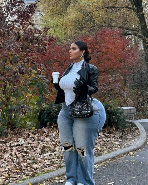 Gracie Bon Official Site - Plus Size Model, Fashion Nova Ambassador