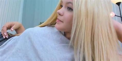 Gorgeous Blonde In Cam Show Part 1 Tnaflix