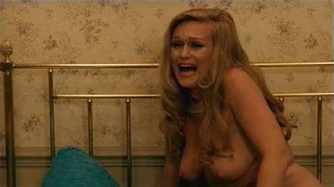 La Bonzesse Nude Pics Page 1