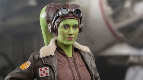 Star Wars Ahsoka Hera Syndulla Figure By Hot Toys The Toyark News