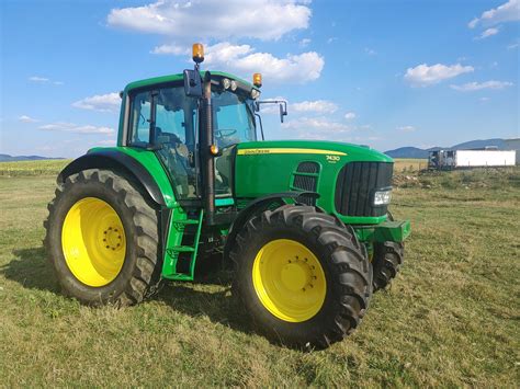 трактор JOHN DEERE – Kaves 81