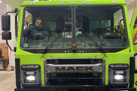 Gfls Electric Garbage Truck Zappy Insights Revealed Pique Newsmagazine