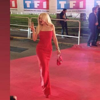 Ariel Next Door ArielLush Arilaviee LoveMeGentle Theannadelvey Nude OnlyFans Photo 151