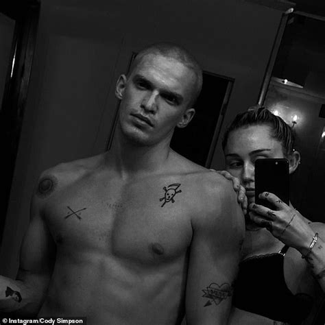 Miley Cyrus Wears Tiny Bikini For Dance With Cody Simpson Daily Mail Online