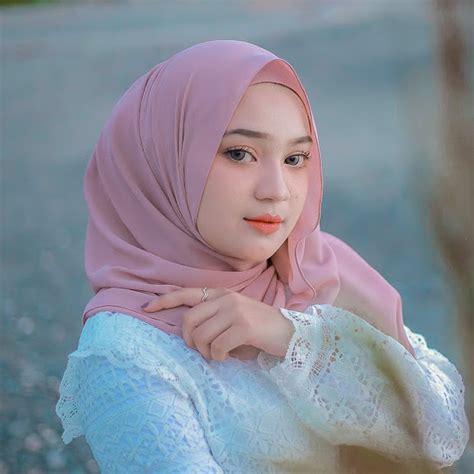 Profil Dan Biodata Mira Putri Lengkap Agama Umur Pacar Dan IG Berita HOT HEBOH Terbaru