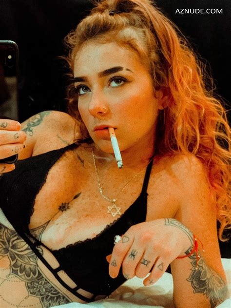 Melanie Mauriello Nude And Sexy Photos Collection AZNude