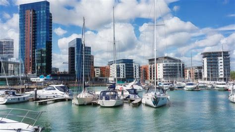 Hotels in Southampton from $44 - Find Cheap Hotels with momondo