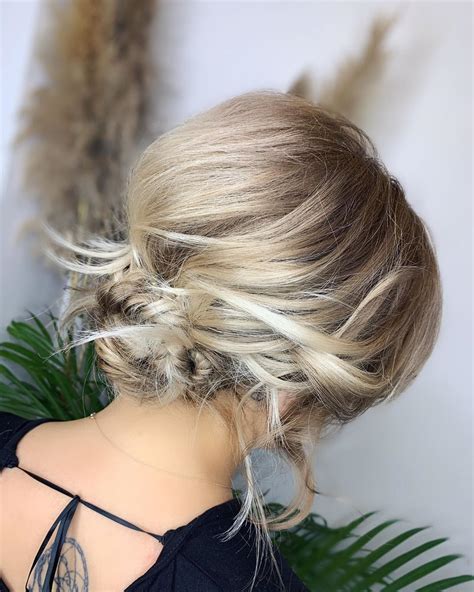 Just A Boho Babe Doing Her Thang Bohohair Bohohairstyle Bridalhair Braidhairstyles
