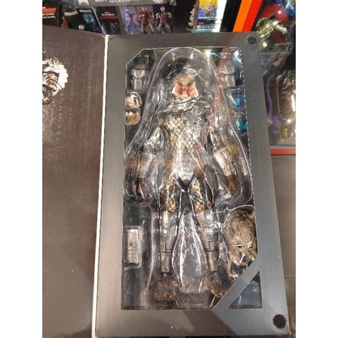 HOT TOYS MMS162 PREDATORS CLASSIC PREDATOR SPECIAL EDITION 1 6TH SCALE COLLECTIBLE FIGURE