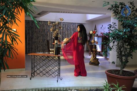 Reetu Kaur Hot Photos Photo Of