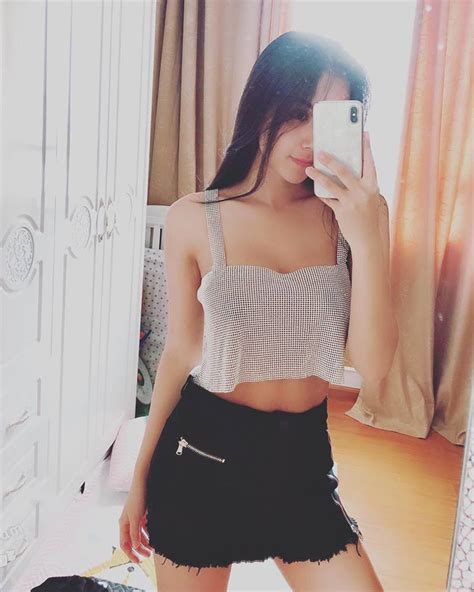 C B Quy T Duy Nh T Gi P Hot Girl Nga T Y L Y L I V C D Ng Sau Sinh D D Ng