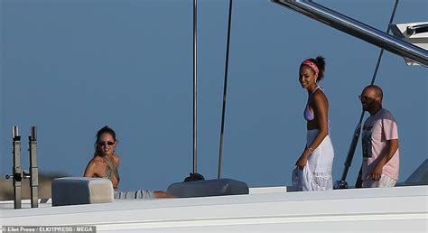 Doutzen Kroes Displays Her Rippling Abs In A Tiny Leopard Print Bikini In Ibiza Daily Mail Online