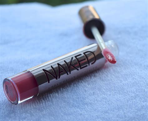 Urban Decay NAKED Lipgloss Streak The Luxe List