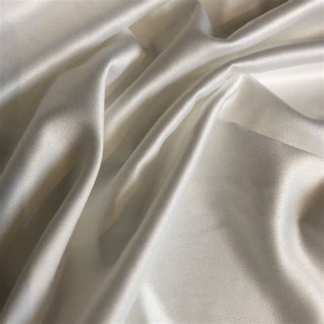 Satin Stretch Ivoire Idonim Lingerie