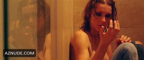 A LONELY WOMAN NUDE SCENES AZNude