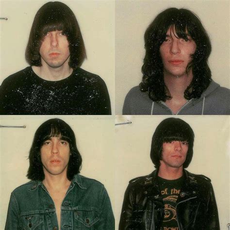Pin By Hori Nagy On Ramones Ramones Joey Ramone Tommy Ramone