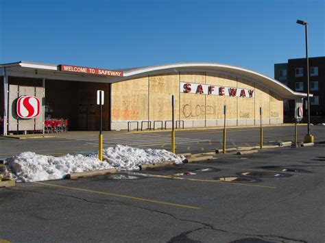 The Schumin Web » Abandoned Grocery Store