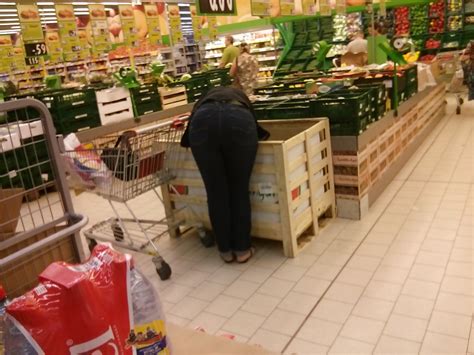 Gros Cul Mature Dans Le Marché Photos Porno Photos XXX Images Sexe 1779725 PICTOA
