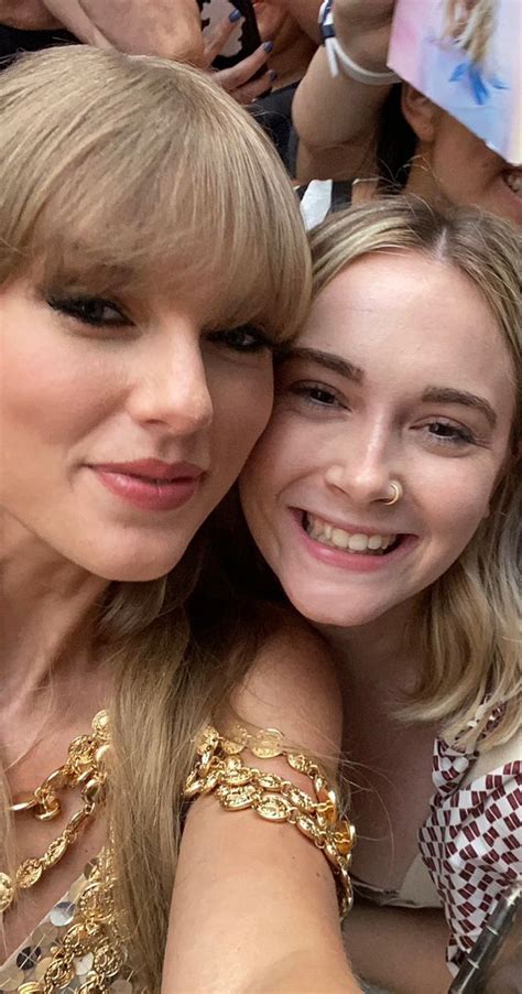 Taylor Swift Selfies With Fans At Tiff 2024