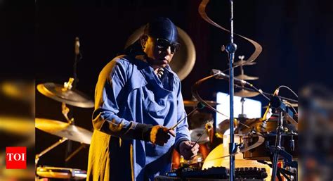 zakir bhai taught      flow  drums sivamani times