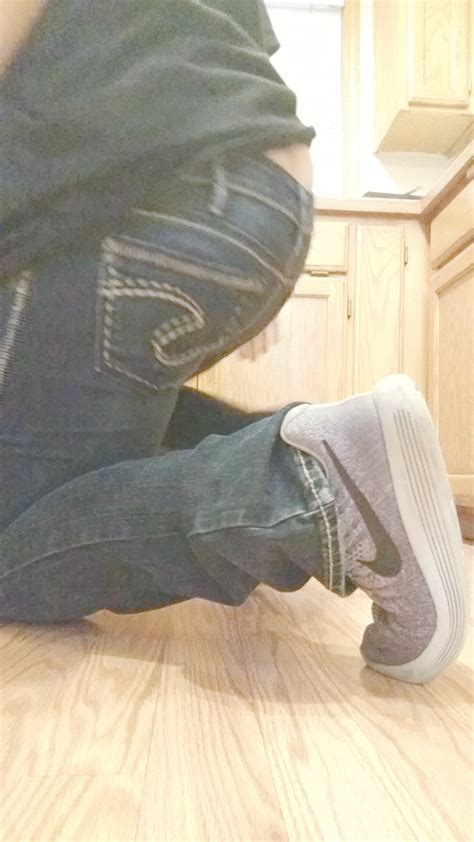 Tawney Clips Jeans Ass Tease Bending Over