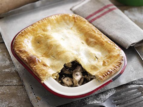 Chicken and mushroom pie | Women's Weekly Food