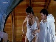 Naked Gianina Facio In Vacanze Di Natale