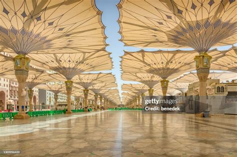 Al Masjid An Nabawi In Medina Saudi Arabia Al Madinah High-Res Stock ...