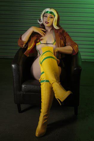 Feisty Vee Rogue Luscious Hentai Manga Porn