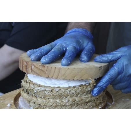 QUESO DE CABRA SEMICURADO CON PIMENTON SIERRA DE ZUHEROS