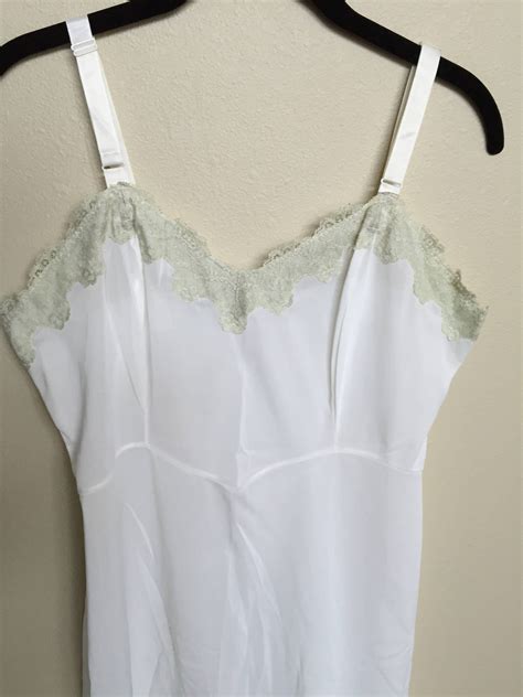 Vintage S Slip Short White Lace Wedding Lingerie Slip Dress Negligee Adjustable Straps Size
