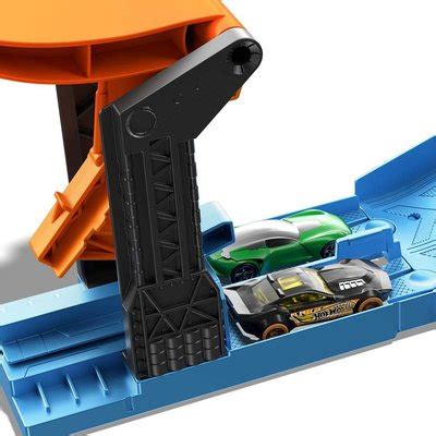 Hot Wheels Monster Trucks Akrobasi Tekerleği Oyun Seti D R