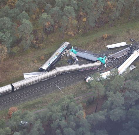 G Terzug Unfall Sperrung Mindestens Bis Ende November Welt