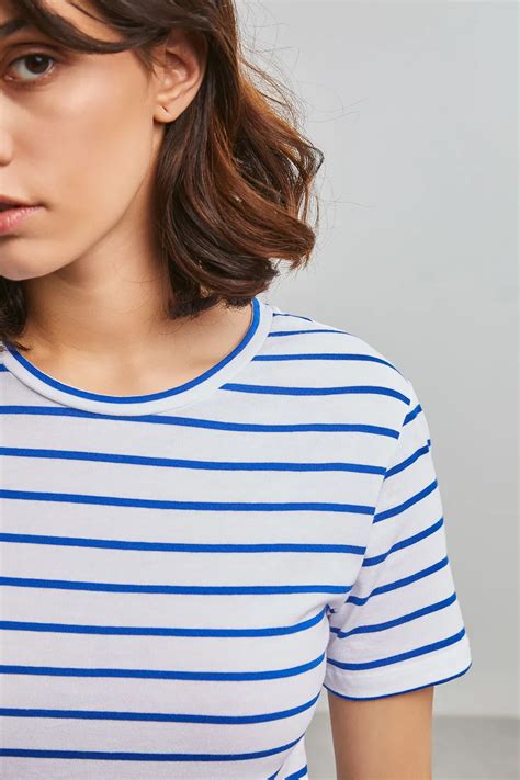 Футболка в полоску Neohit 633793003 цены в Москве, купить одежду ...