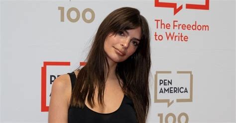 Personne N Tait Pr T Pour A Ratajkowski Sest Montr E Dans Un Tout Petit Bikini Et Na