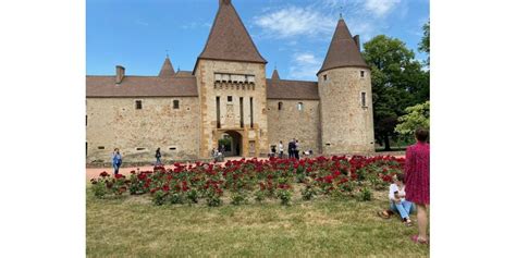 Corcelles en Beaujolais 400 visiteurs aux portes ouvertes du château