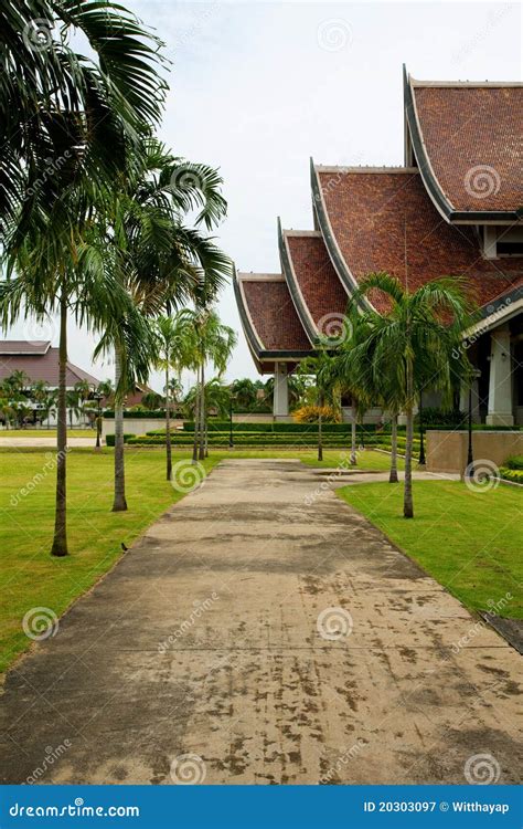 Walkway In Temple Stock Image Image Of Outdoors Alley 20303097
