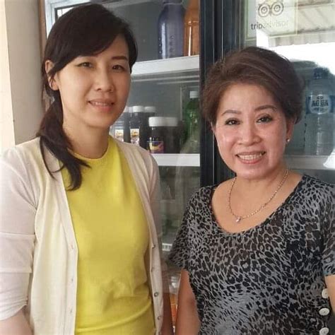 8 Hot Sexy Veronica Tan Bikini Pics