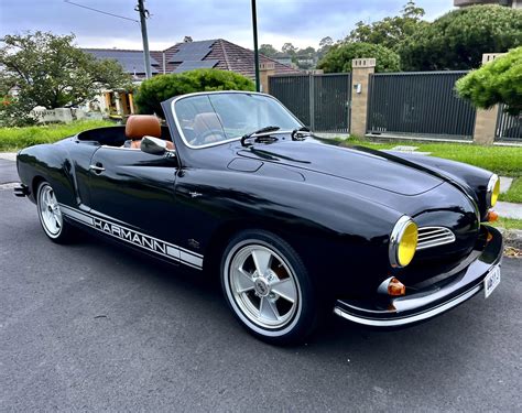 Restored Classic 1972 VW Karmann Ghia Convertible - Luxecarsales