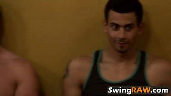 Modelos sexys se reúnen en una gran mansión y follan en apasionadas orgías swinger XVIDEOS