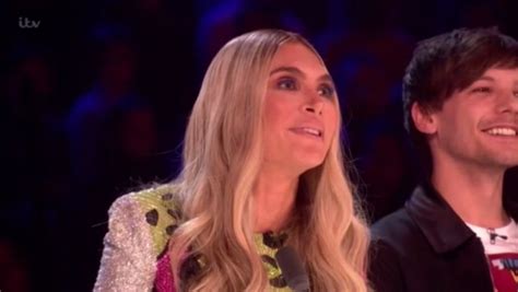 Ayda Field Shows Off INCREDIBLE Bikini Body In Black Two Piece As She Enjoys Holiday With