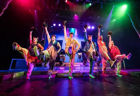 Naked Mole Rat Gets Dressed Crunchynotes