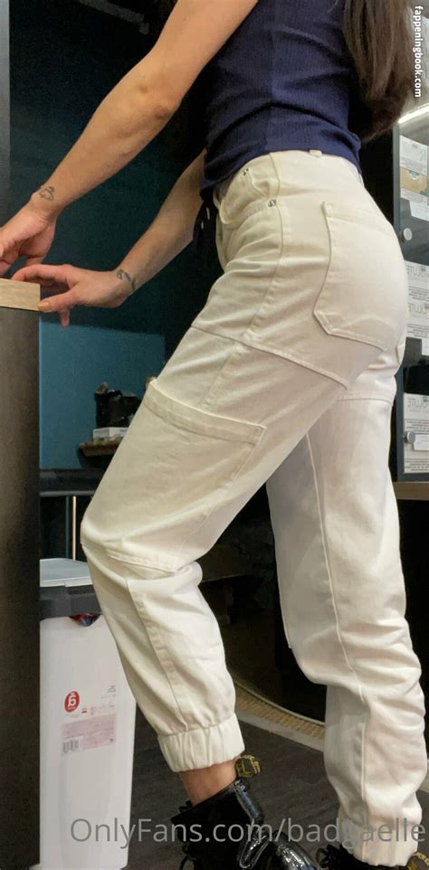 Badgaelle Badgalryerye Nude OnlyFans Leaks Fappening FappeningBook