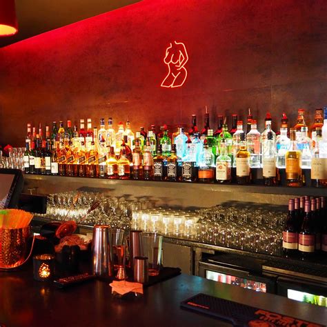 Naked Woman HiNeon Custom Neon Sign